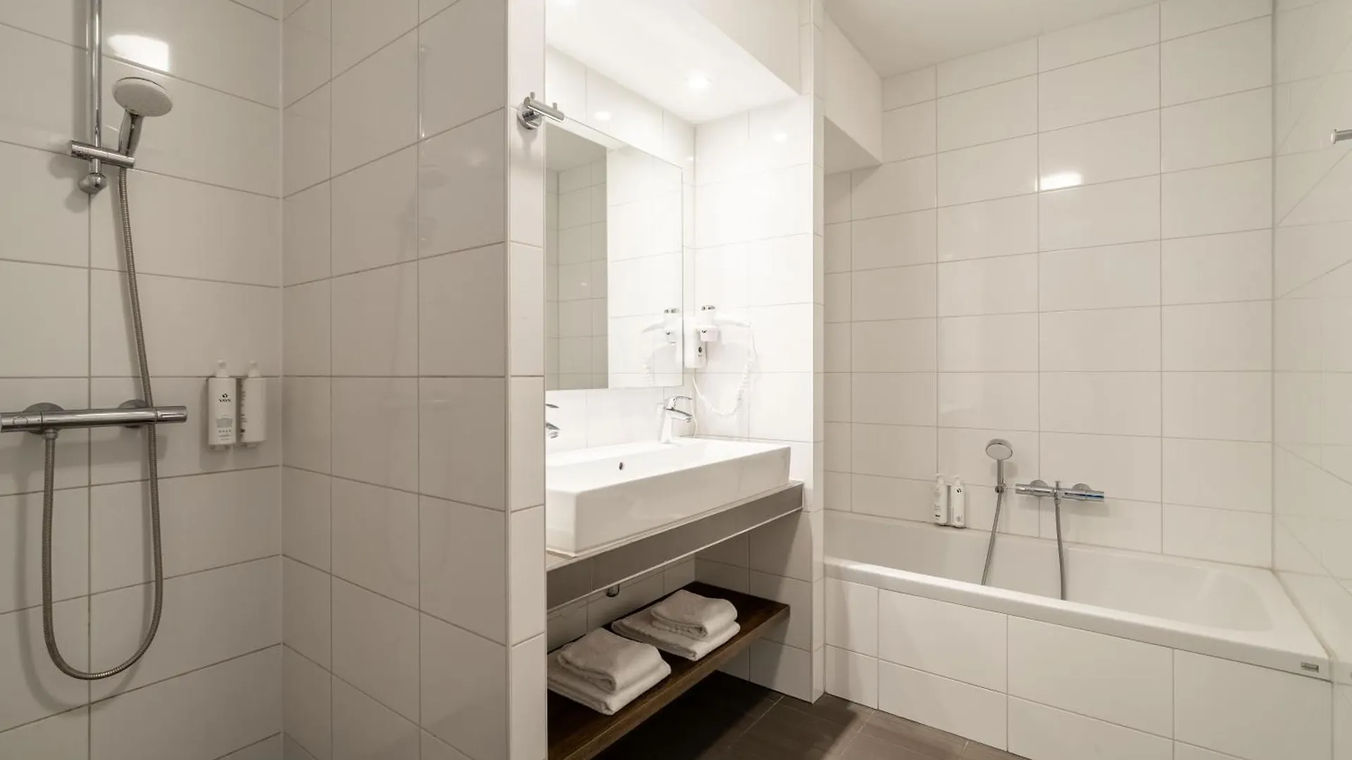 Yays Amsterdam Prince Island By Numa Aparthotel