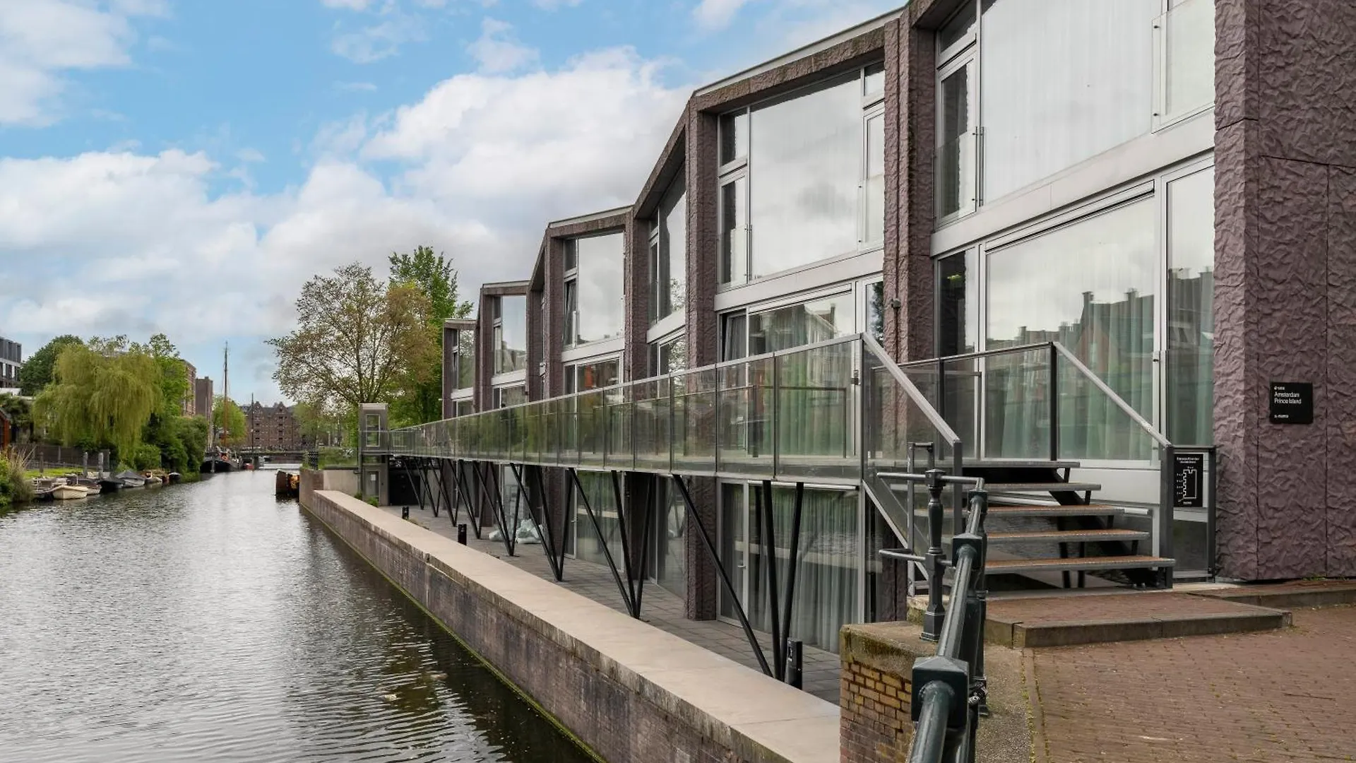 Yays Amsterdam Prince Island By Numa